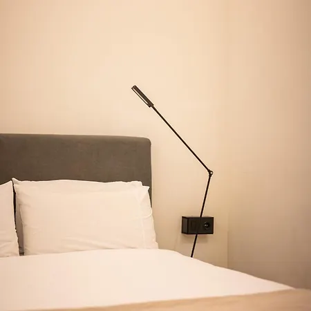 Gravina 56 * Seville