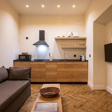 Gravina 56 Apartment *