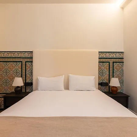 Gravina 56 Seville